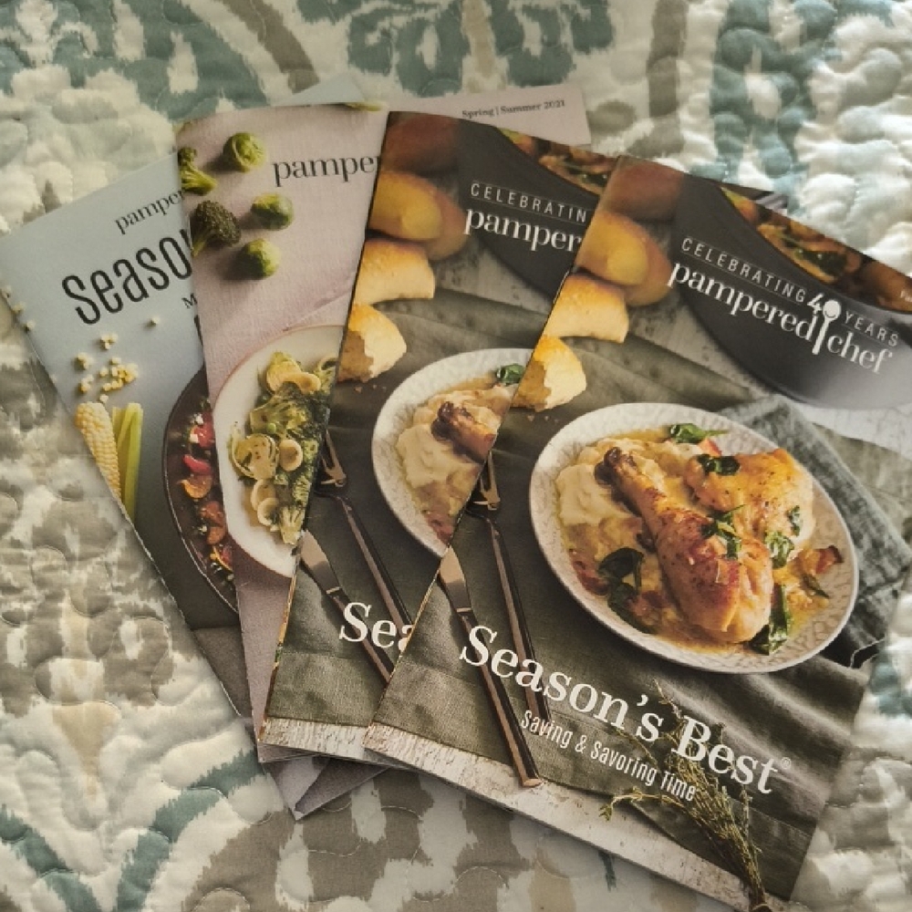 Pampered Chef Season's Best Cookbook Set - Green, Gray, White